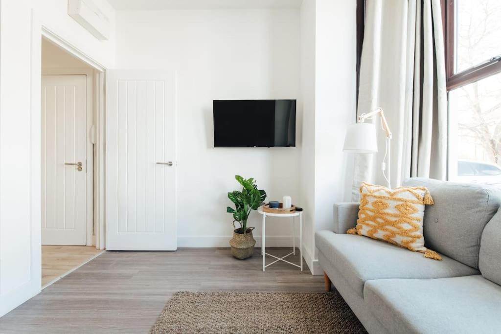 Stylish 2 Bedroom Flat In Ilford, London المظهر الخارجي الصورة